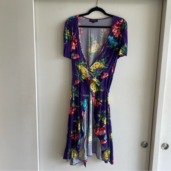 Trashy Diva Bold Bouquet Wrap Dress - Picture 5 of 10
